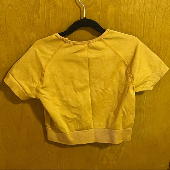 Dark gold crop top. Women’s size Small. - Picture 4 of 6